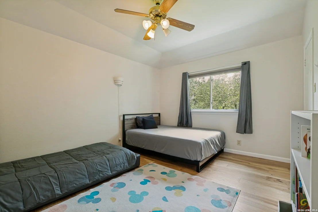 Photo of 18019 SUMMER KNOLL