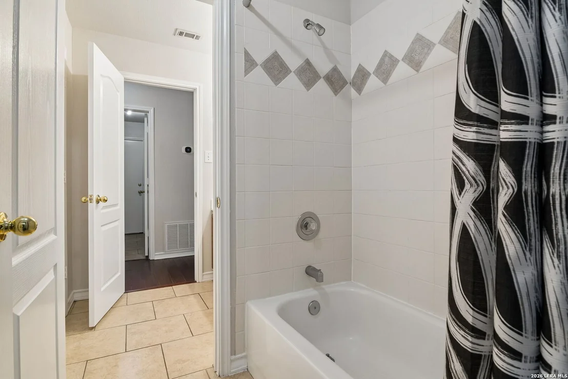Photo of 1303 BLUFF FOREST