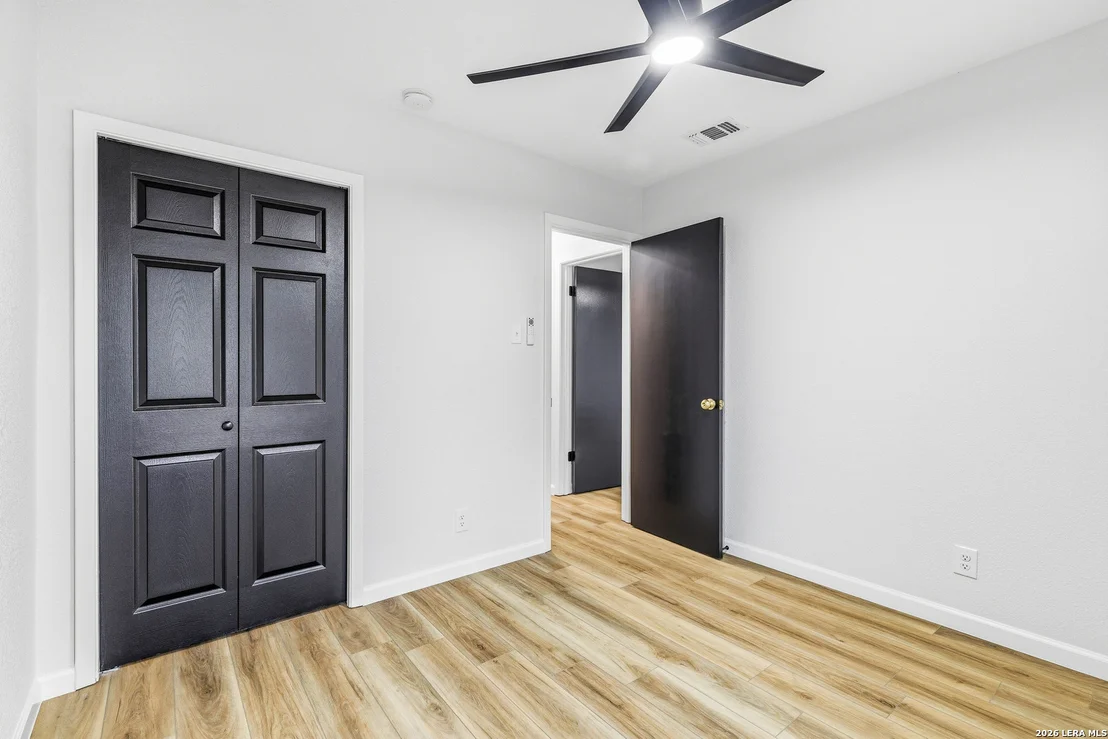 Photo of 6707 FOREST GRV