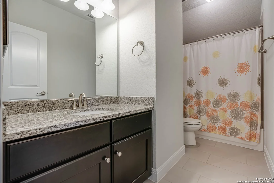 Photo of 17814 HILLSEDGE