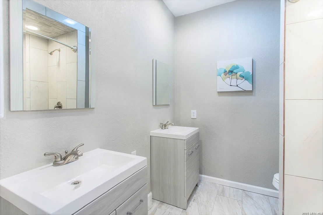 Photo of Unit 253 at 8633 Datapoint
