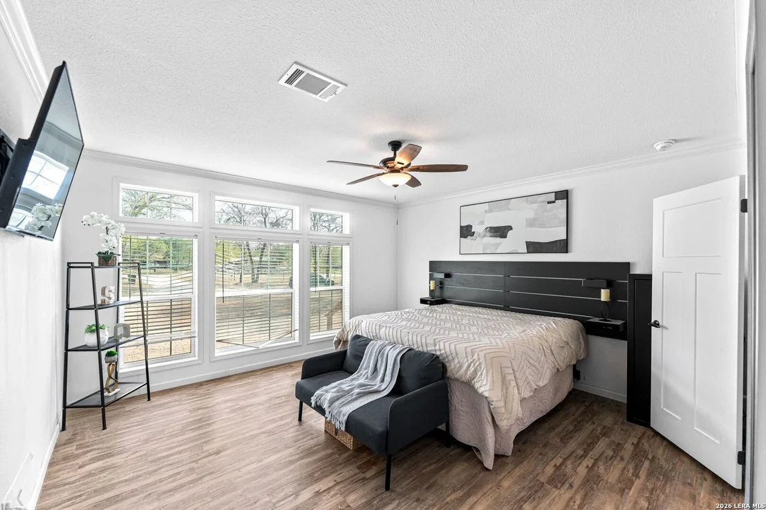 Photo of 1200 Spur Ridge