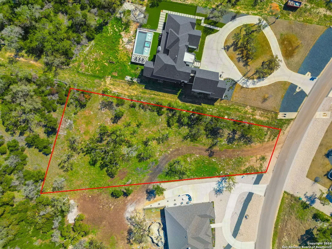 Photo of 1275 SMOKY LOOP RD