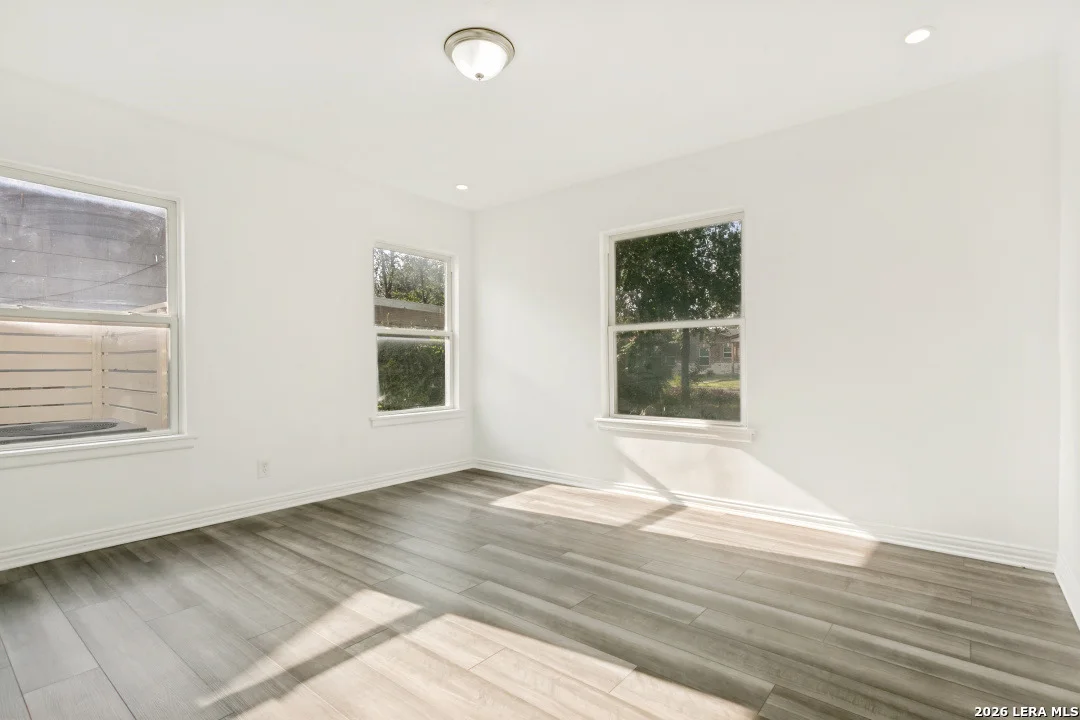 Photo of 451 Hialeah Ave