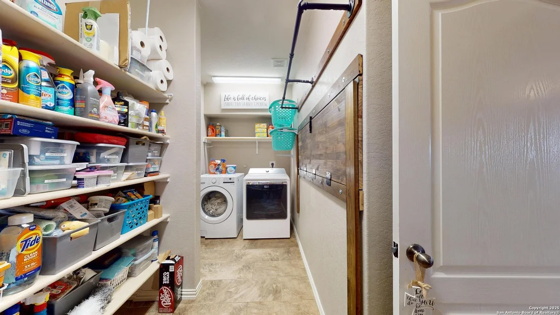 Photo of 522 Baltustrol