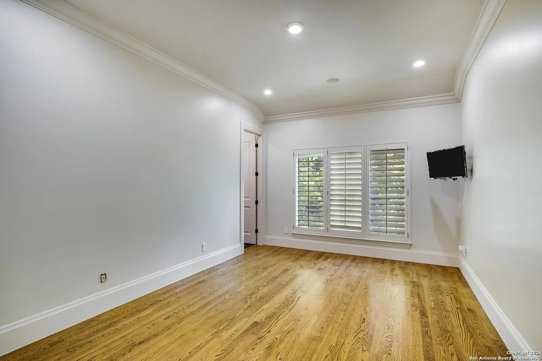 Photo of 31 QUEENS HILL