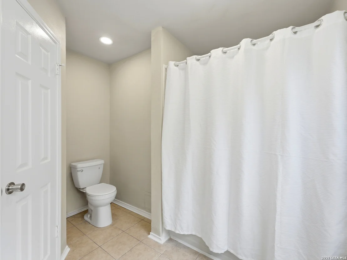 Photo of 7914 WAYSIDE TRL