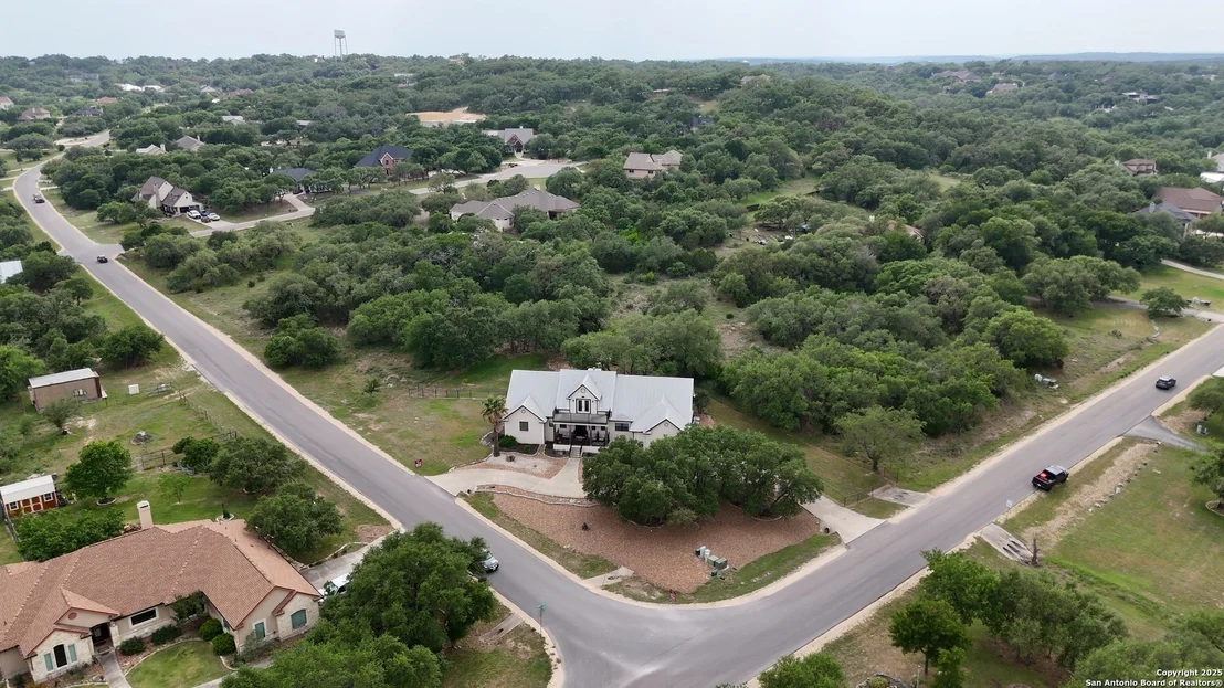 Photo of 725 Winding View
