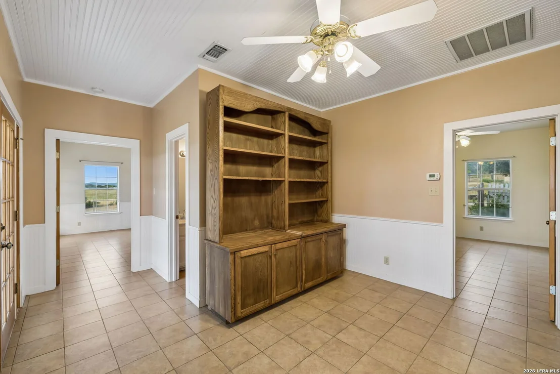 Photo of 48 Holiday Rd