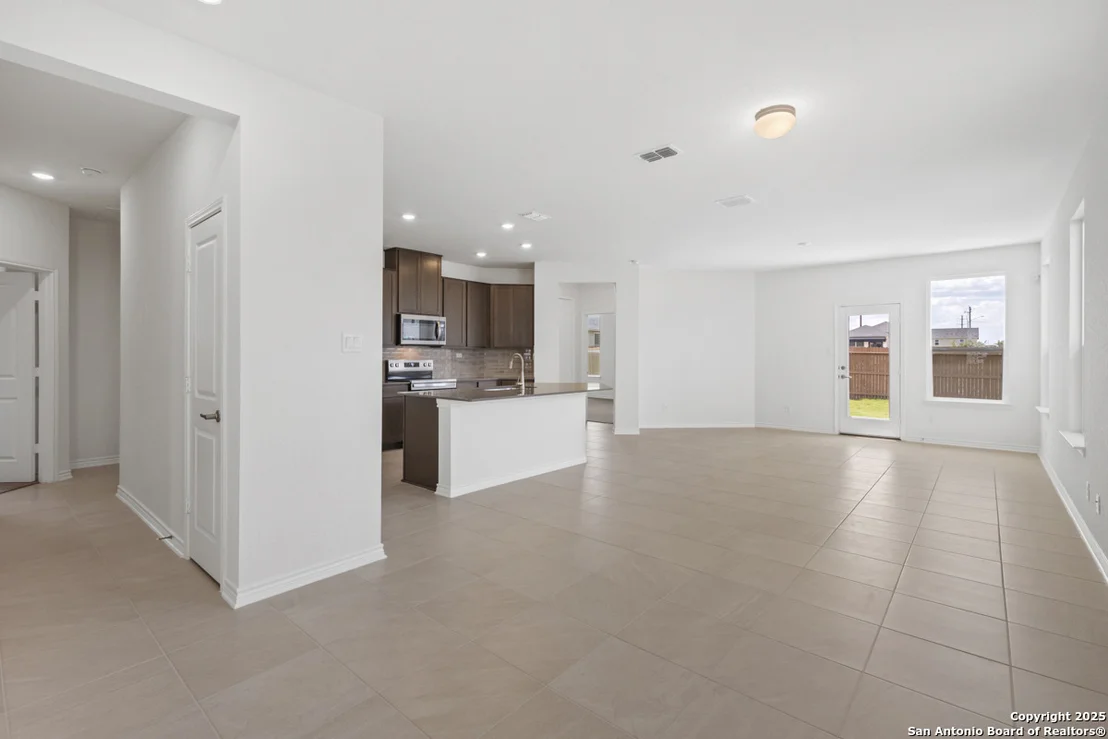 Photo of 405 Panther Way