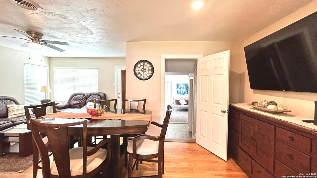 Photo of 1302 OBLATE DR