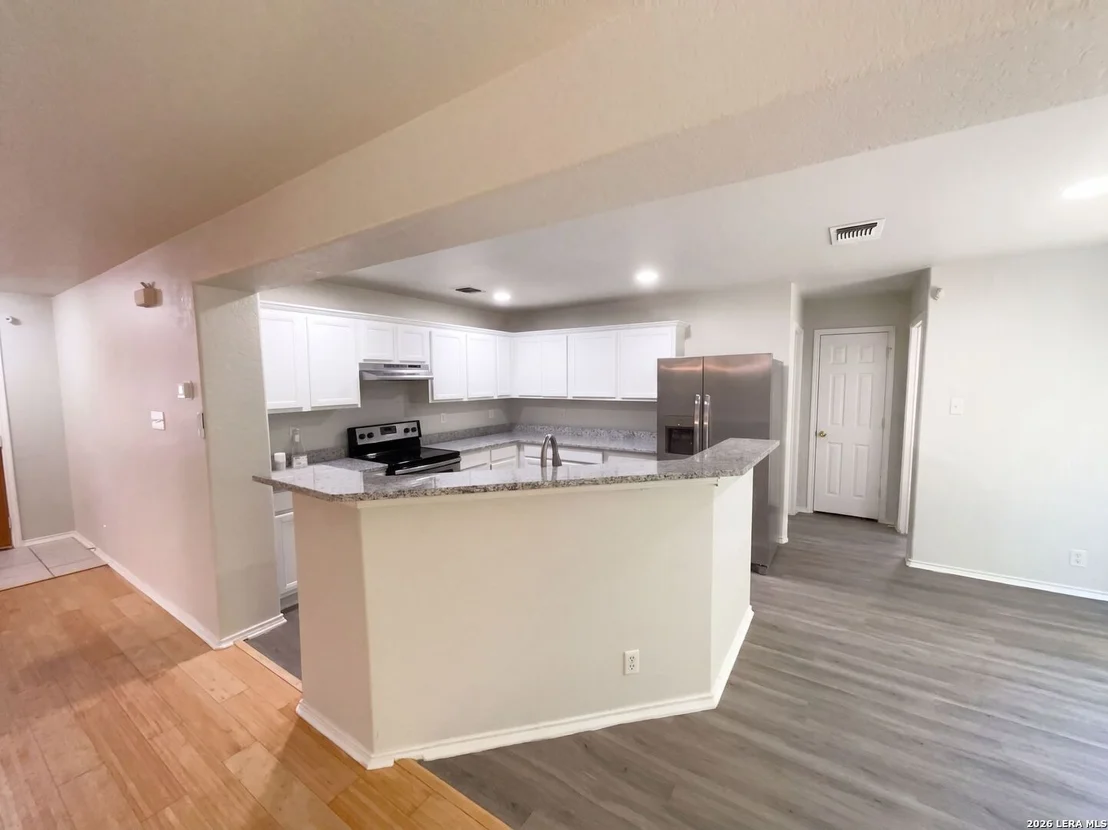Photo of 10155 Cedarcliff