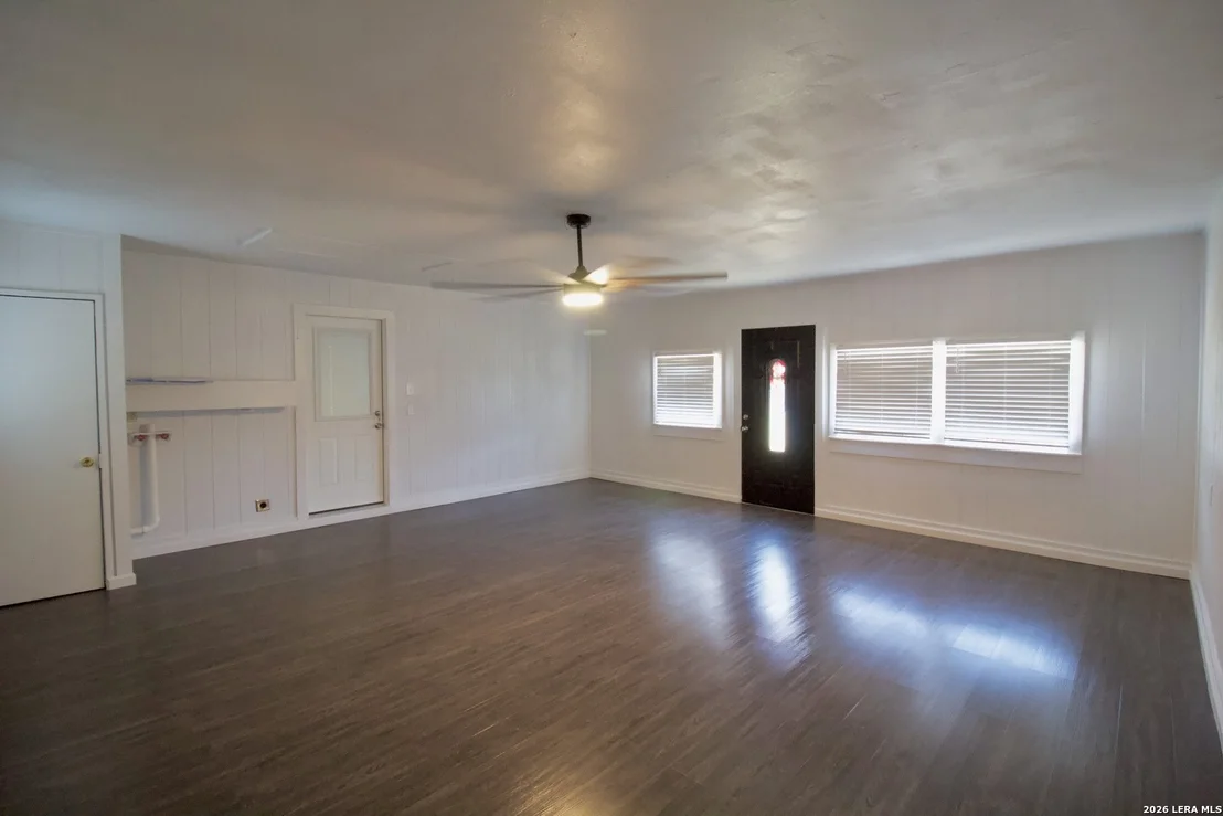 Photo of 1203 Yosemite