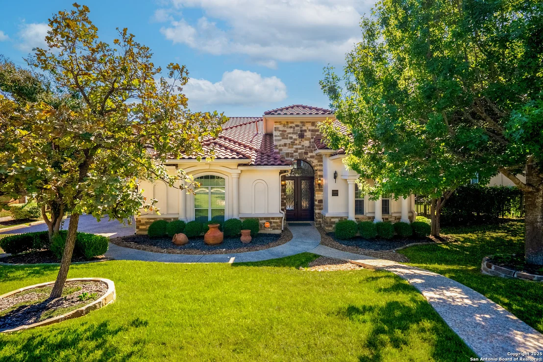 Photo of 24806 Ellesmere