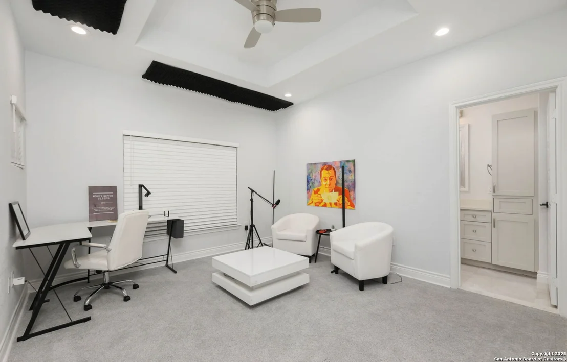 Photo of 28 BURNHAM GLN