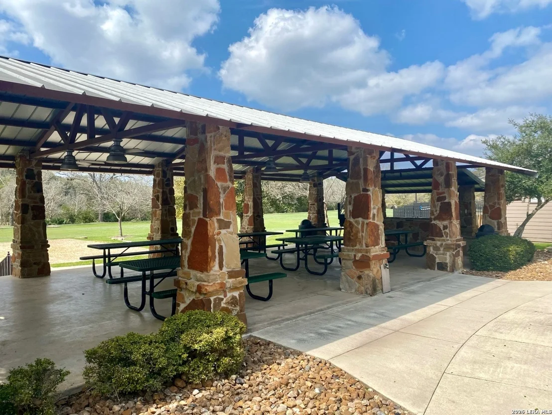 Photo of 541 Saxet Trail