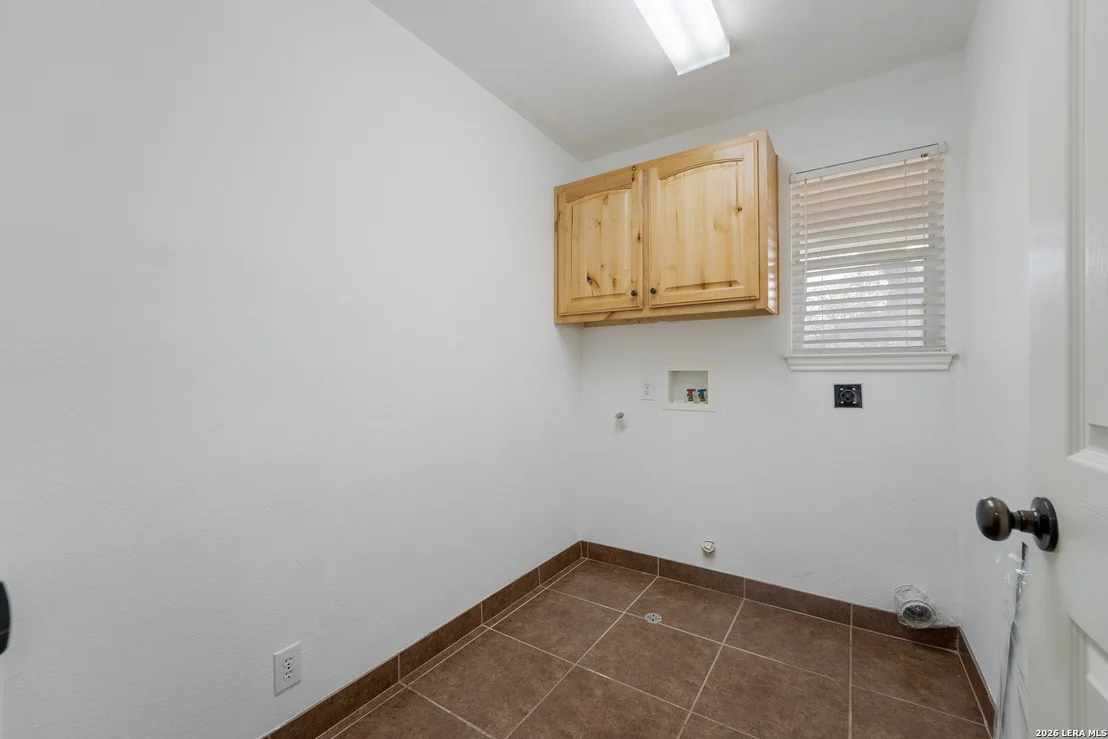 Photo of 521 JACOBS LN
