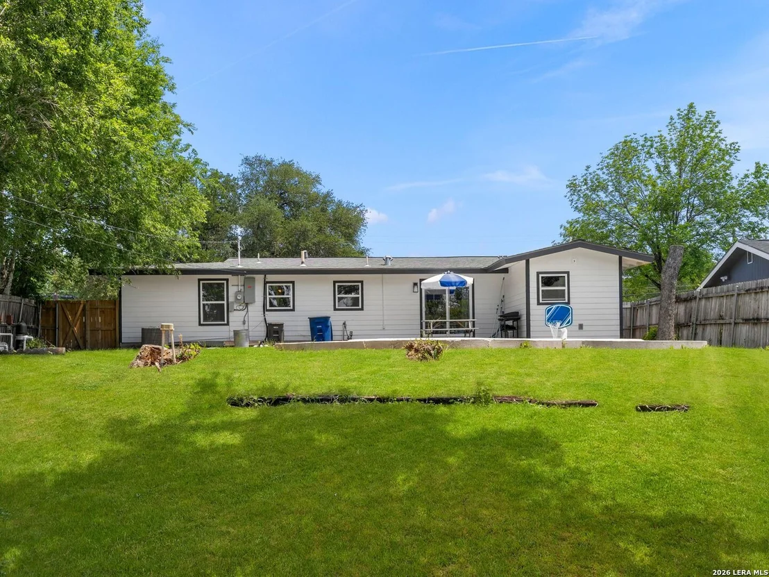 Photo of 503 Pickwell Dr