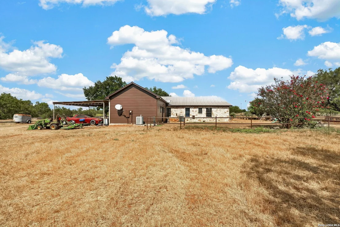 Photo of 5431 STATE HIGHWAY 173 N
