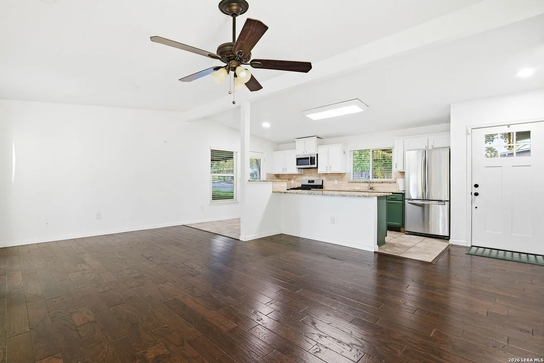 Photo of 2822 Knight Robin Dr