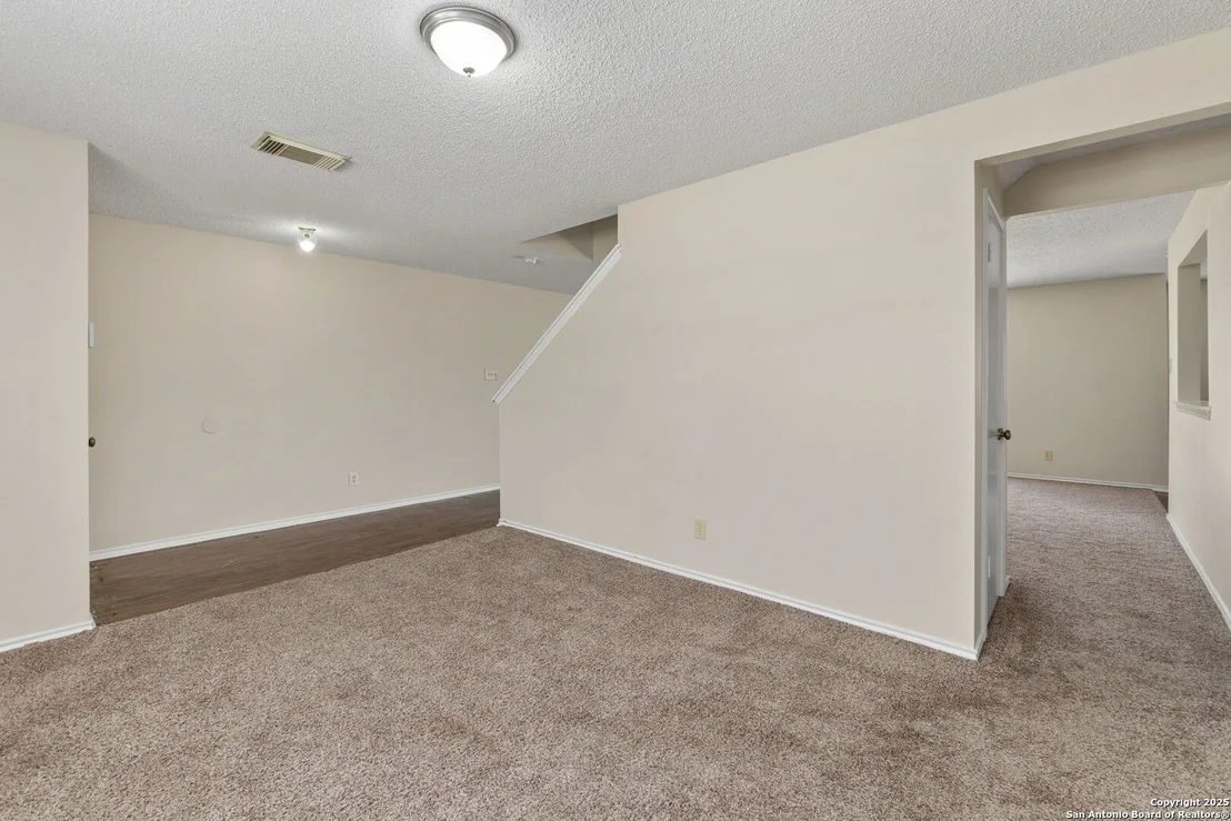 Photo of 8023 Chestnut Cedar