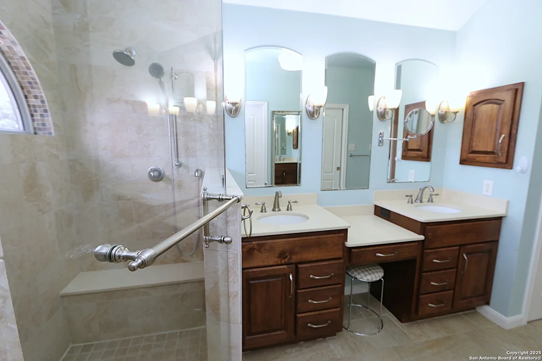 Photo of 4922 Rosemoss