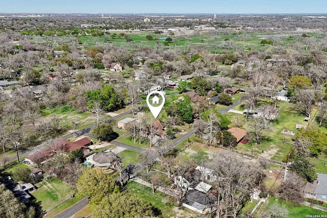 Photo of 122 Nueces