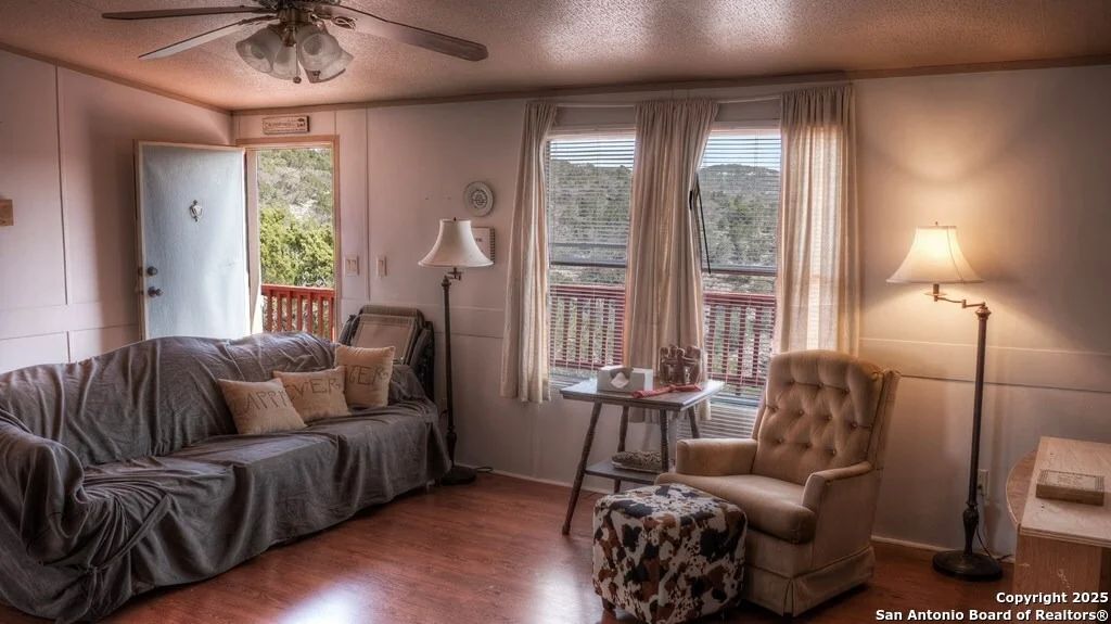 Photo of 560 Pine Mountain