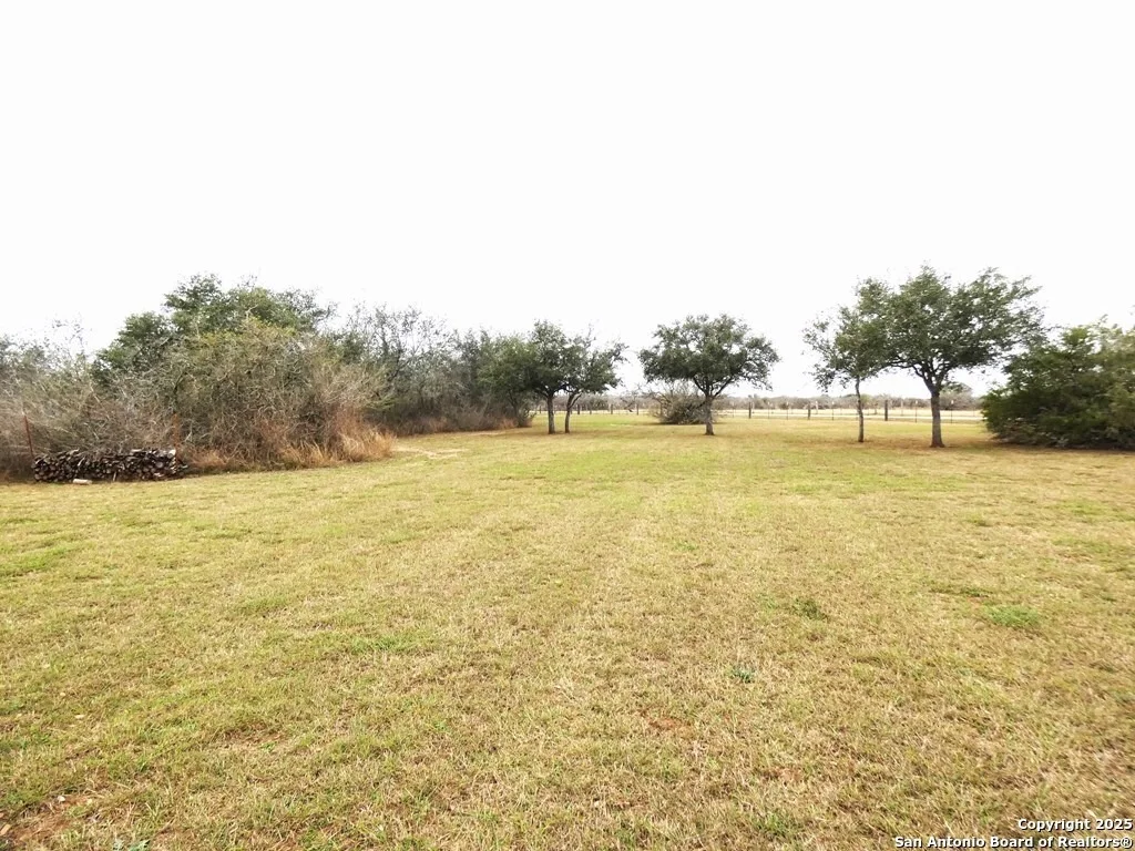 Photo of 283 Live Oak Rd