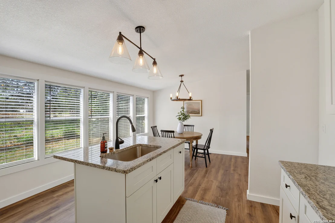 Photo of 1302 Hickory Street