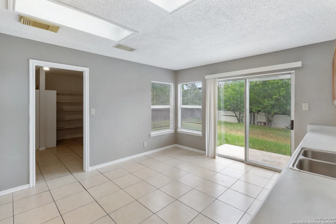 Photo of 8310 BORDER RIDGE DR