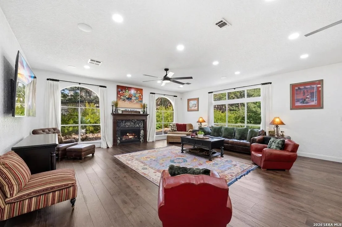 Photo of 2 Charterwood