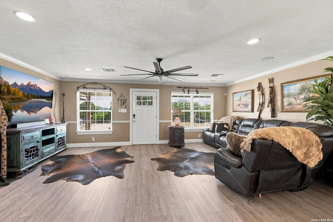 Photo of 526 CHEYENNE TRL