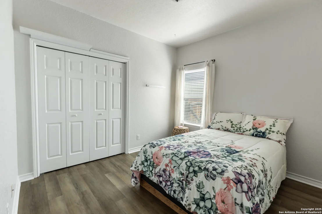 Photo of 325 Howard Dr