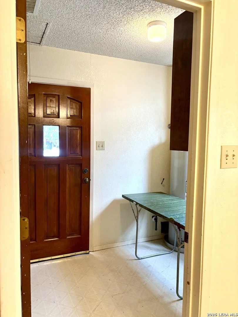 Photo of 413 W AVENUE X