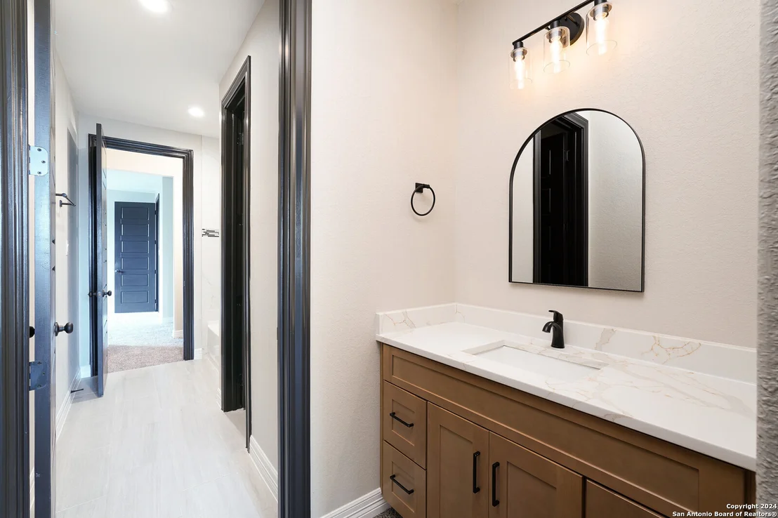 Photo of 24422 Canyon Row