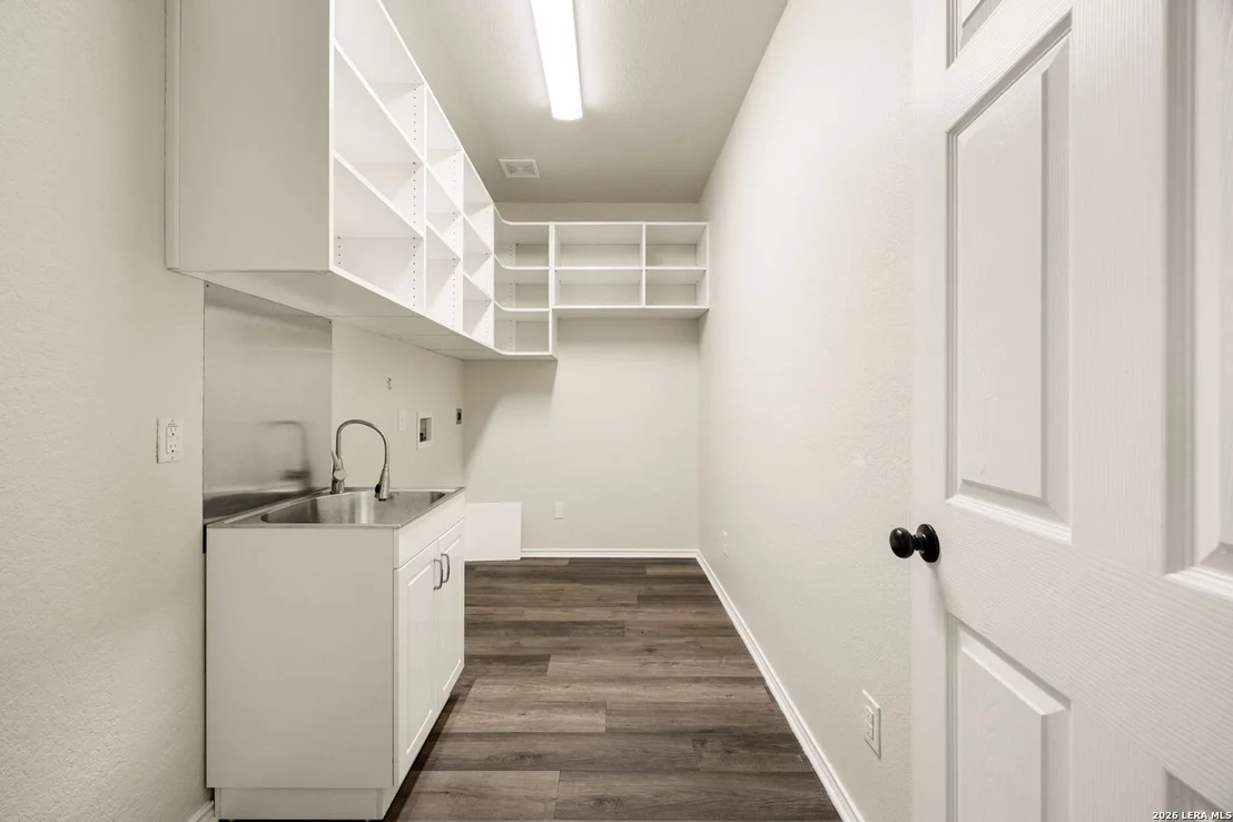 Photo of 10110 Caspian Path