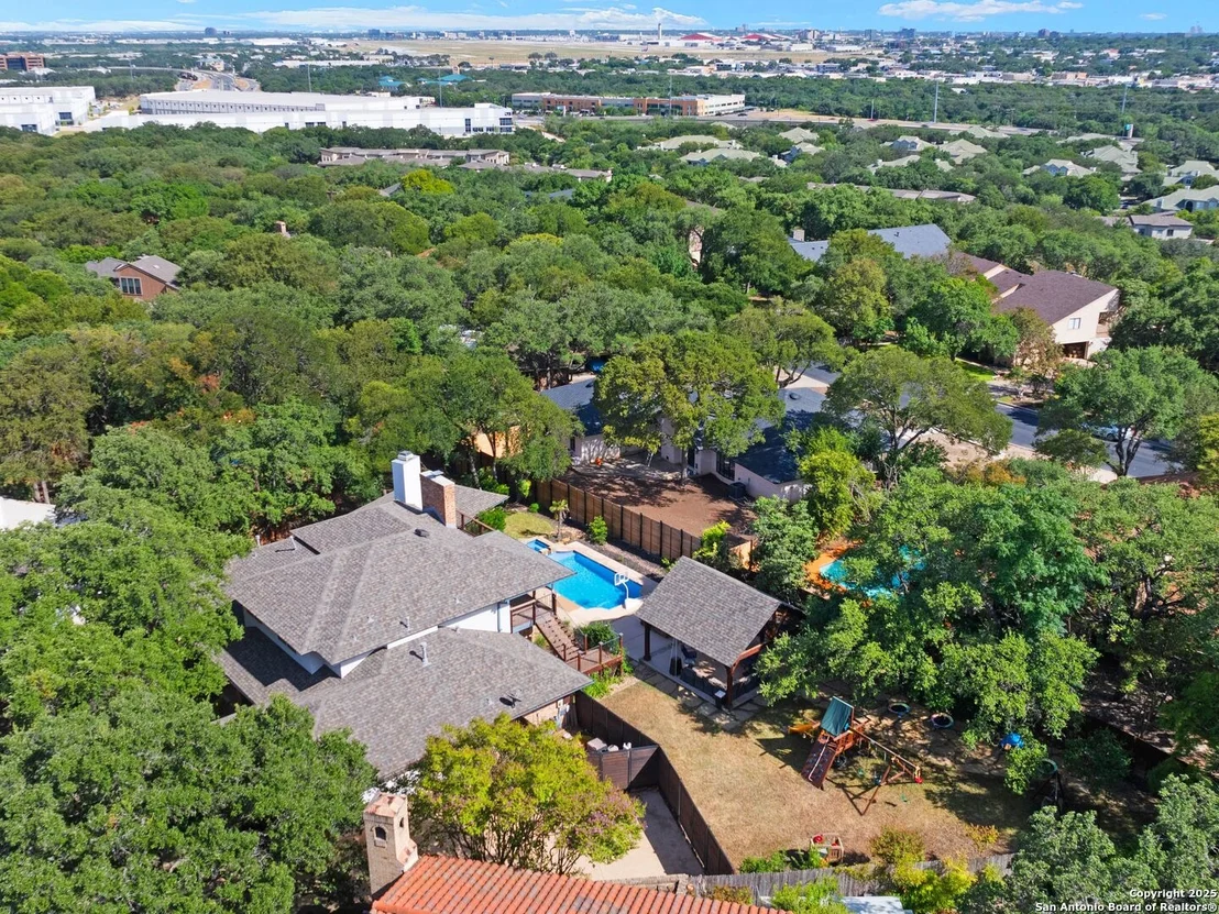 Photo of 13700 Bluffmont