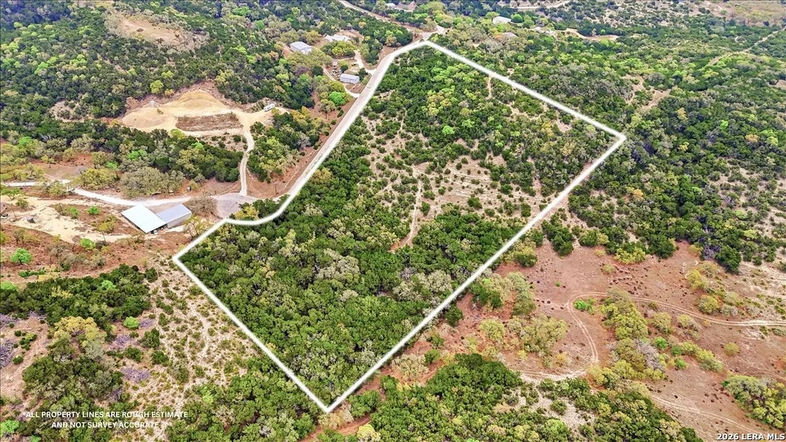 Photo of 105 & 109 W Winding Loop