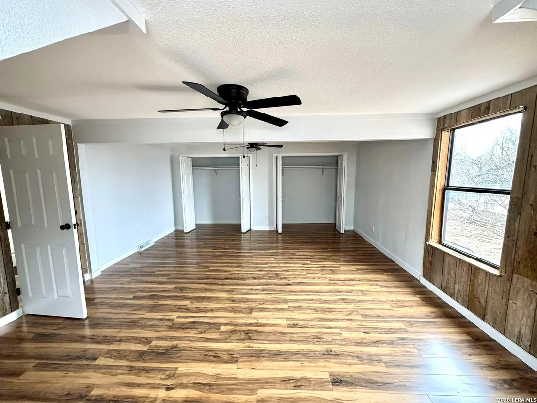 Photo of 910 Cypress