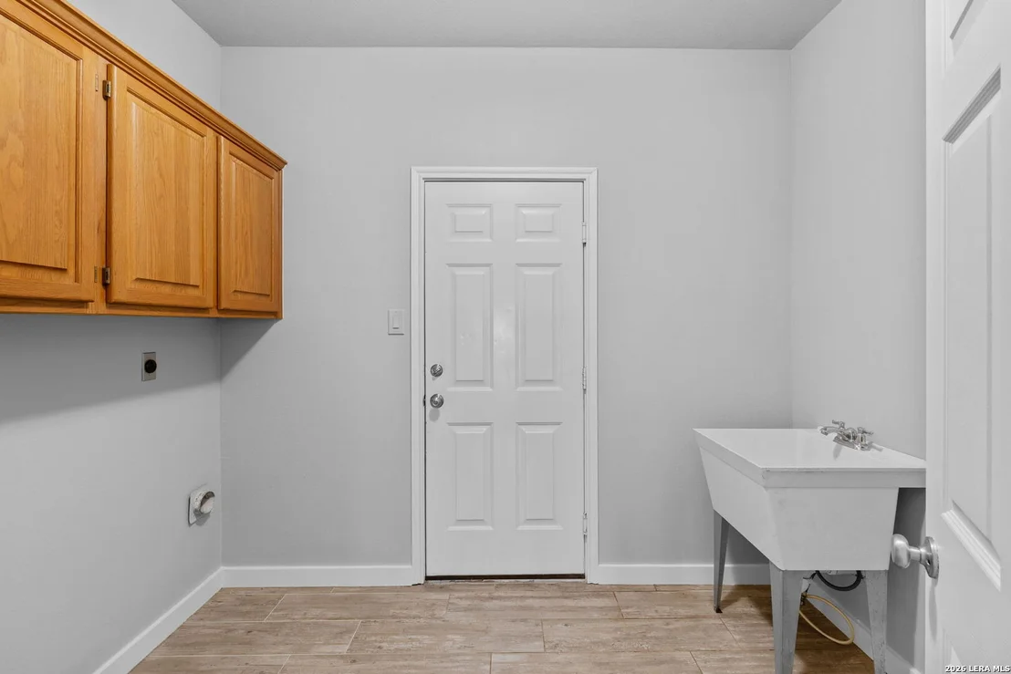 Photo of 16422 Pemcanyon