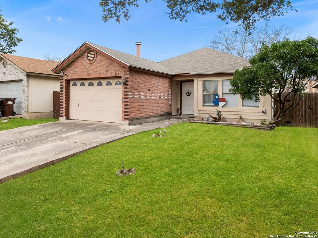 Photo of 6831 Celes Meadow