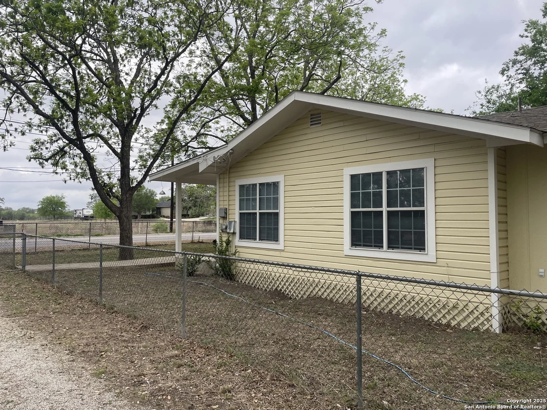 Photo of 605 Avenue M