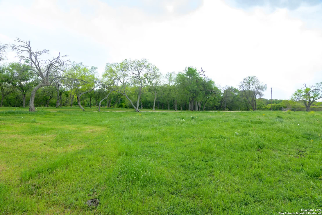Photo of 575 Eden Rd