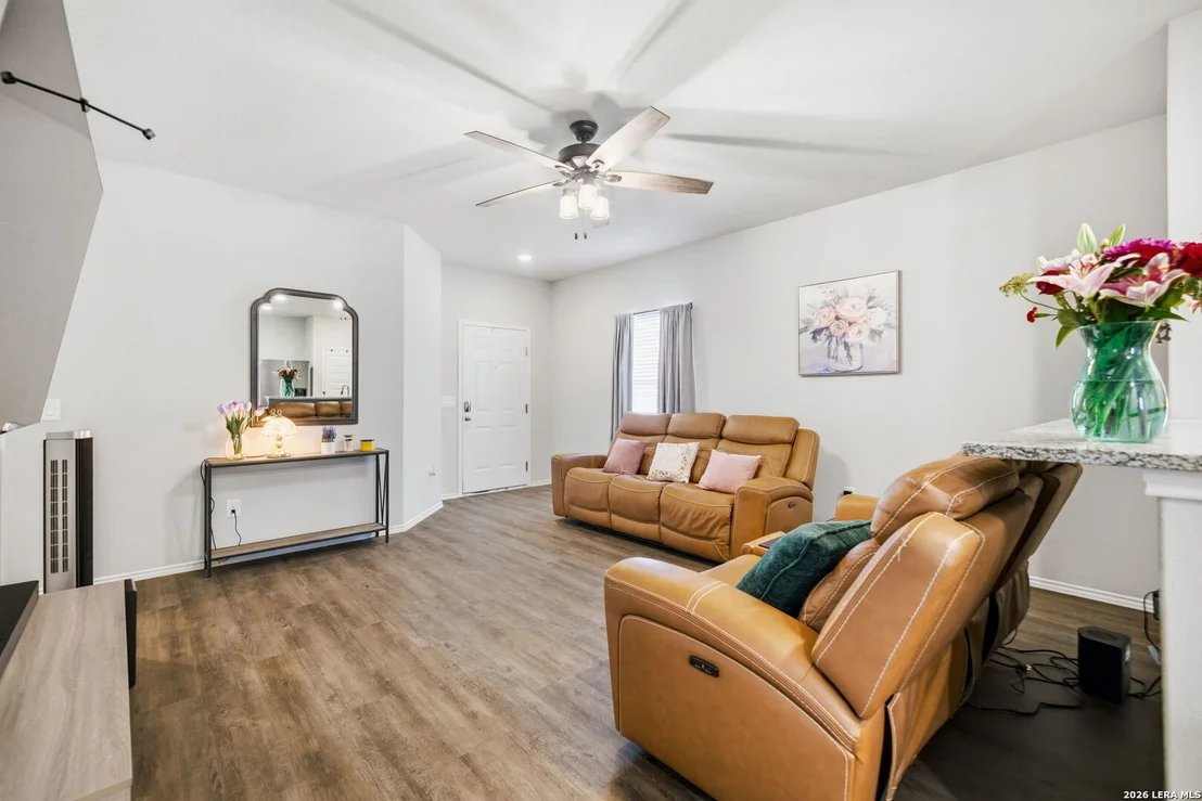Photo of 3214 Farm Oak