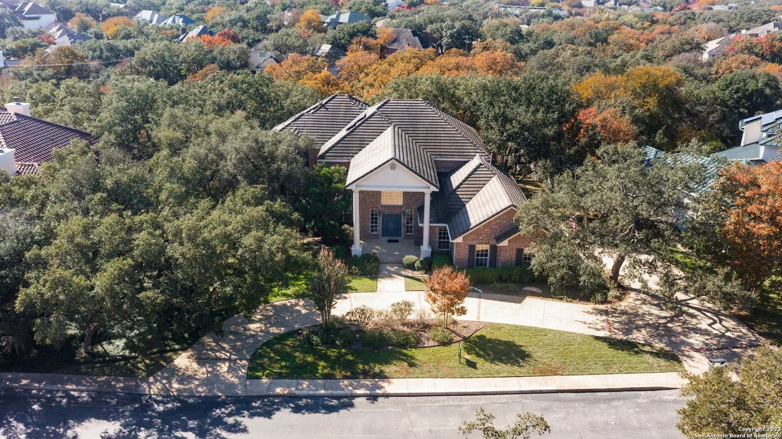 Photo of 32 IMPERIAL WAY