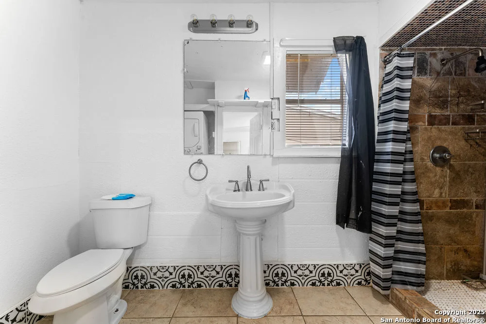 Photo of 373 Avenue I