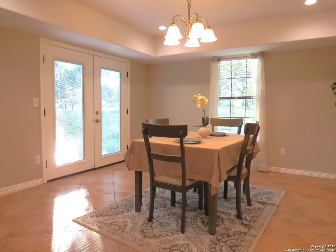 Photo of 226 River Bluff