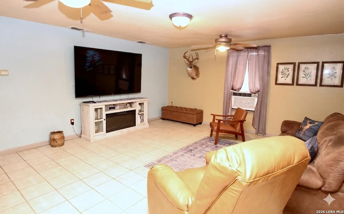 Photo of 15122 TRAWALTER RD