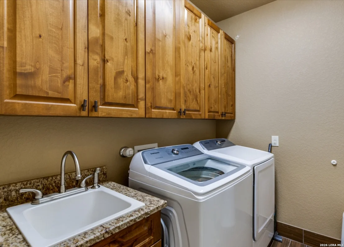 Photo of 137 EDEN XING